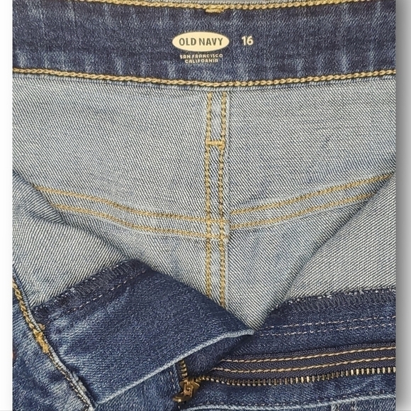 OLD Navy High Waist Medium Wash Denim Shorts Plus Size 16 - Picture 4 of 5